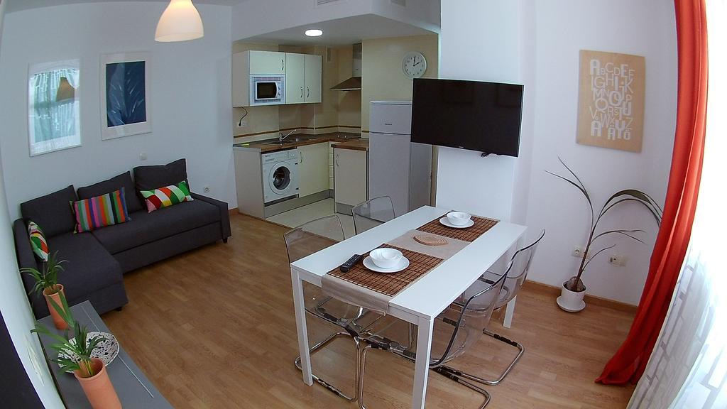 Apartamento Mitjana Plaza Málaga Exterior foto