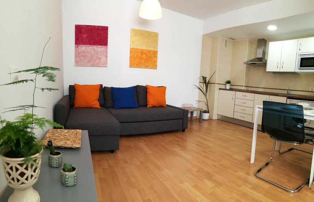 Apartamento Mitjana Plaza Málaga Exterior foto