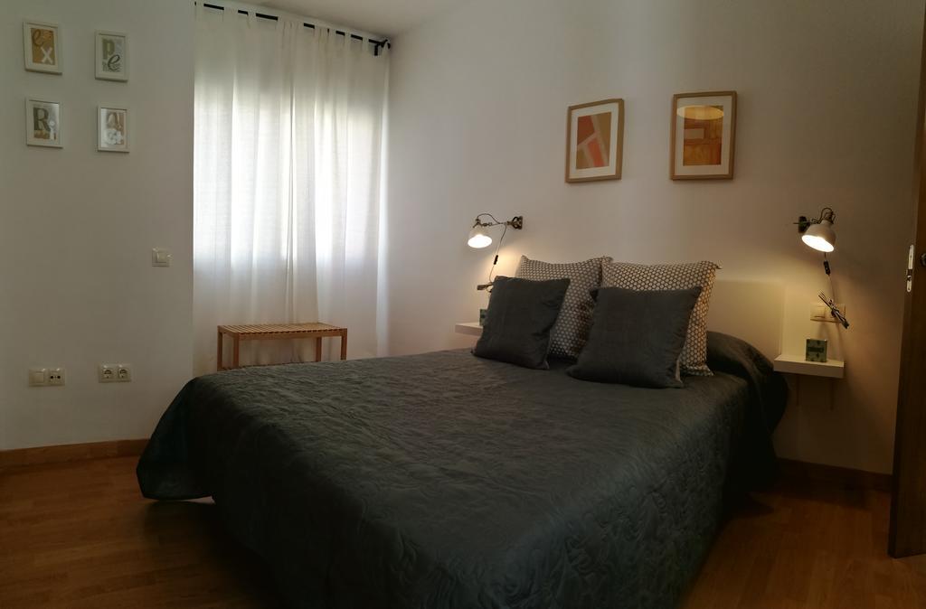 Apartamento Mitjana Plaza Málaga Exterior foto