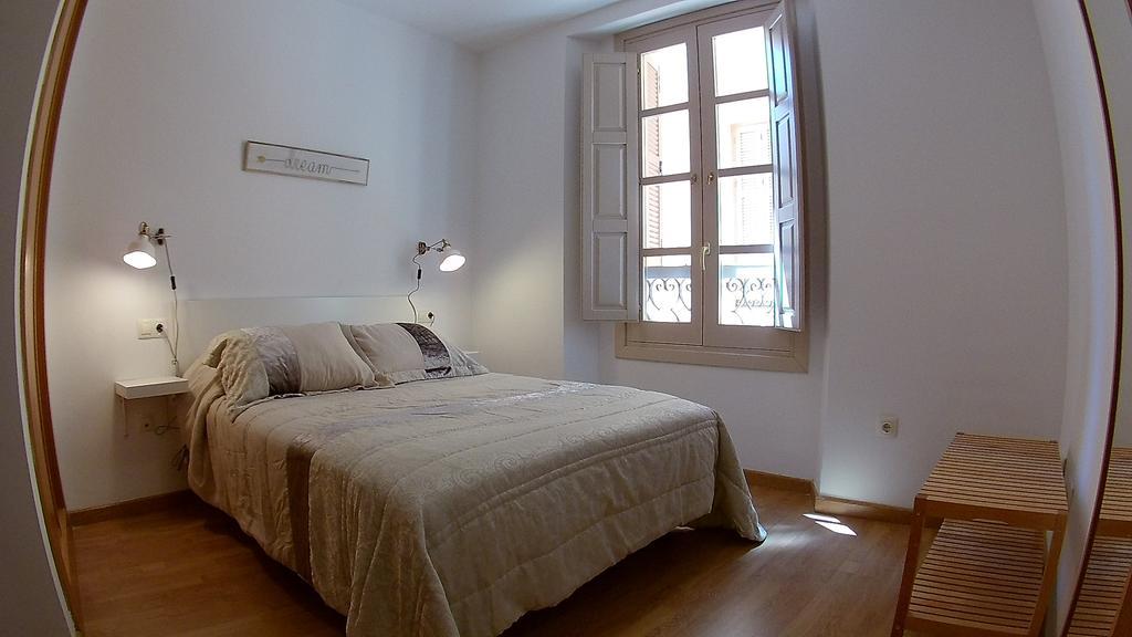 Apartamento Mitjana Plaza Málaga Exterior foto