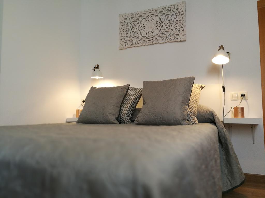 Apartamento Mitjana Plaza Málaga Exterior foto