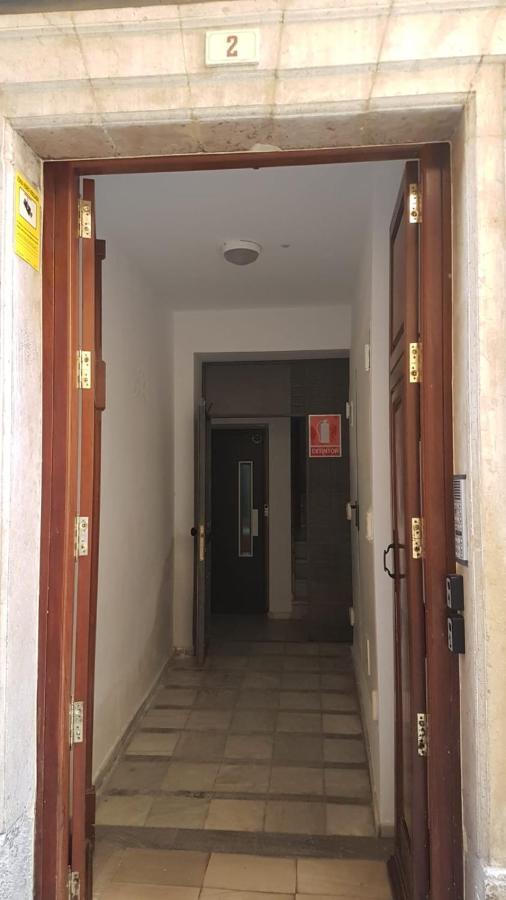 Apartamento Mitjana Plaza Málaga Exterior foto